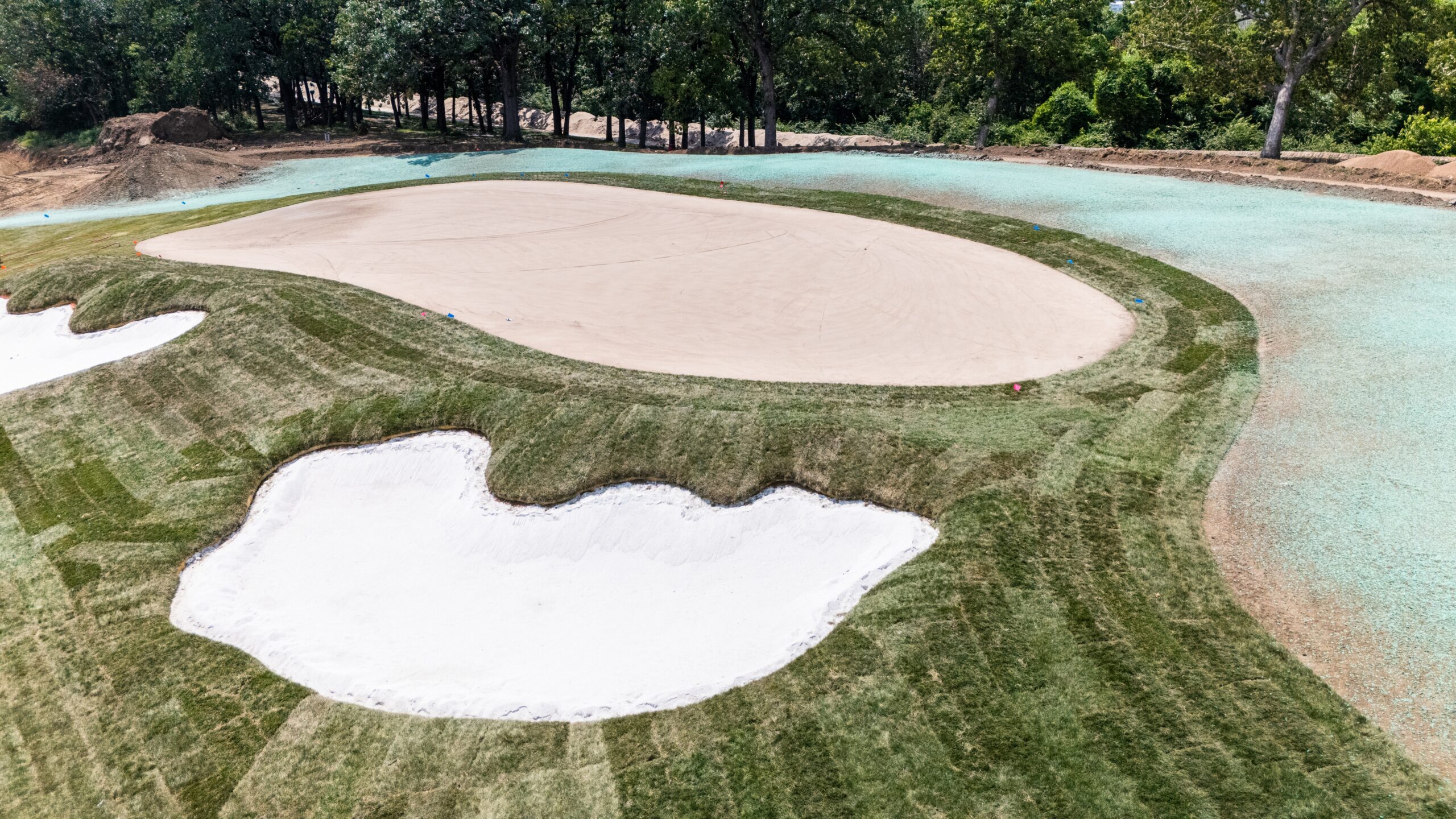 Final grading of the approach area